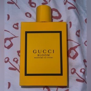 GUCCI Bloom Profumo di Fiori Eau de Parfum
